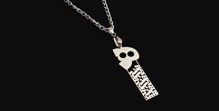 گردنبند مردانه طرح هیچ گردنبند مردانه طرح هیچ